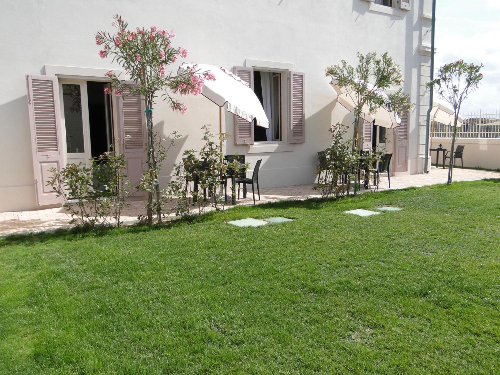 Villino Ermione Ξενοδοχείο Marina Di Pisa Εξωτερικό φωτογραφία